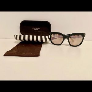 A+ Condition Henri Bendel Sunglasses 🌞